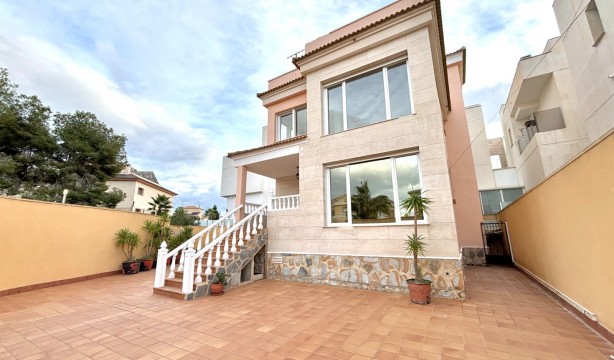 Freistehendes Haus - Wiederverkauf - Orihuela Costa - Villamartín