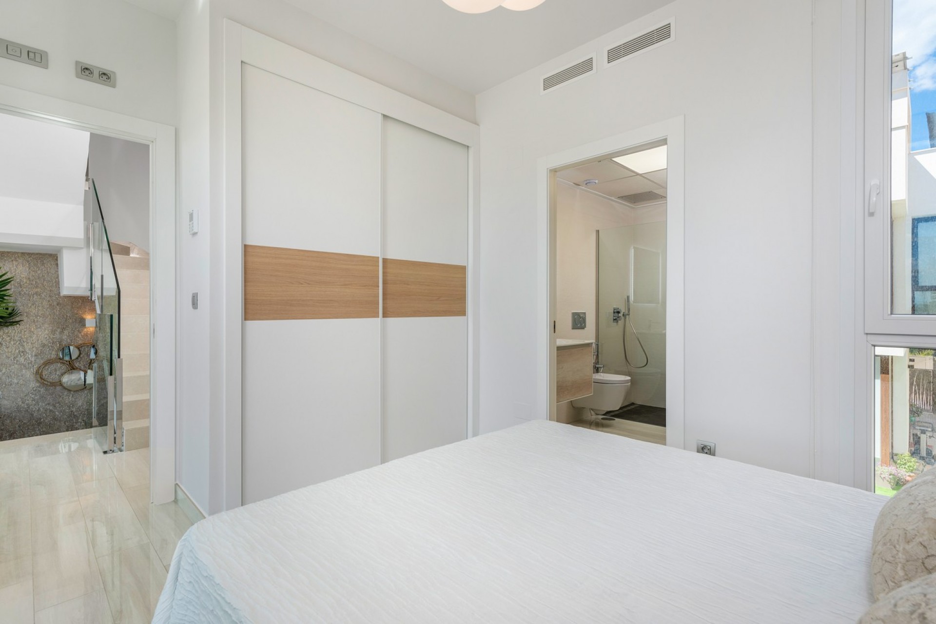 Obra nueva - Casa independiente - Montesinos