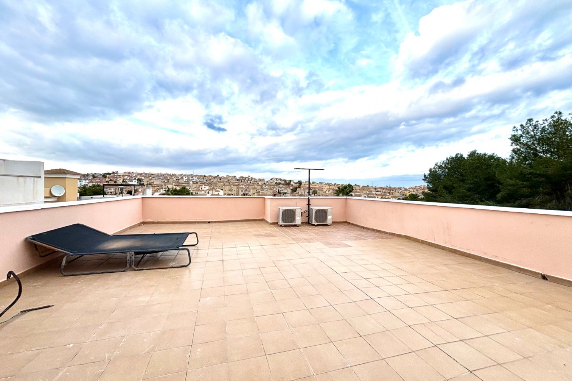 Resale - Detached house - Orihuela Costa - Villamartín