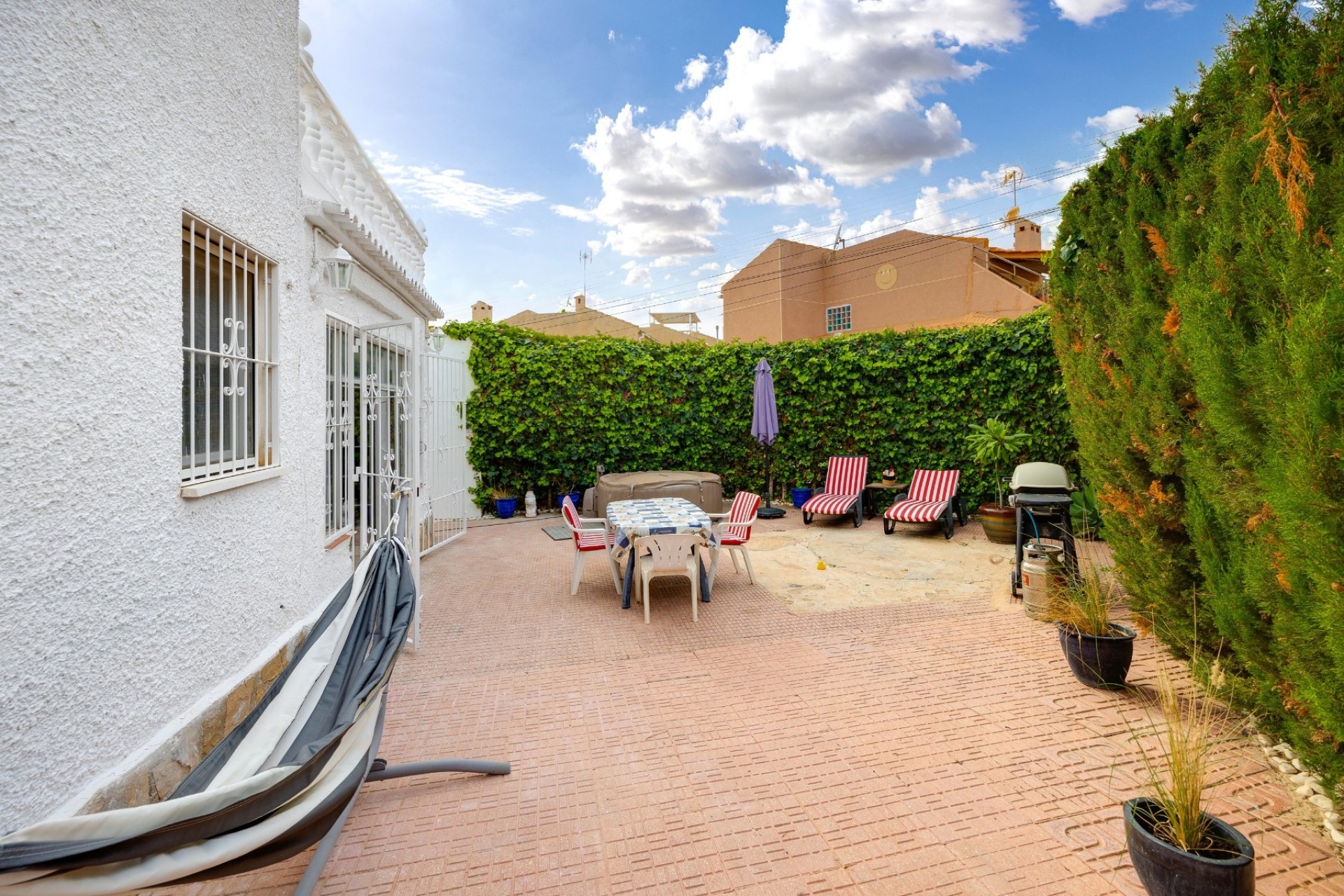 Resale - Townhouse - Torrevieja - Aguas Nuevas