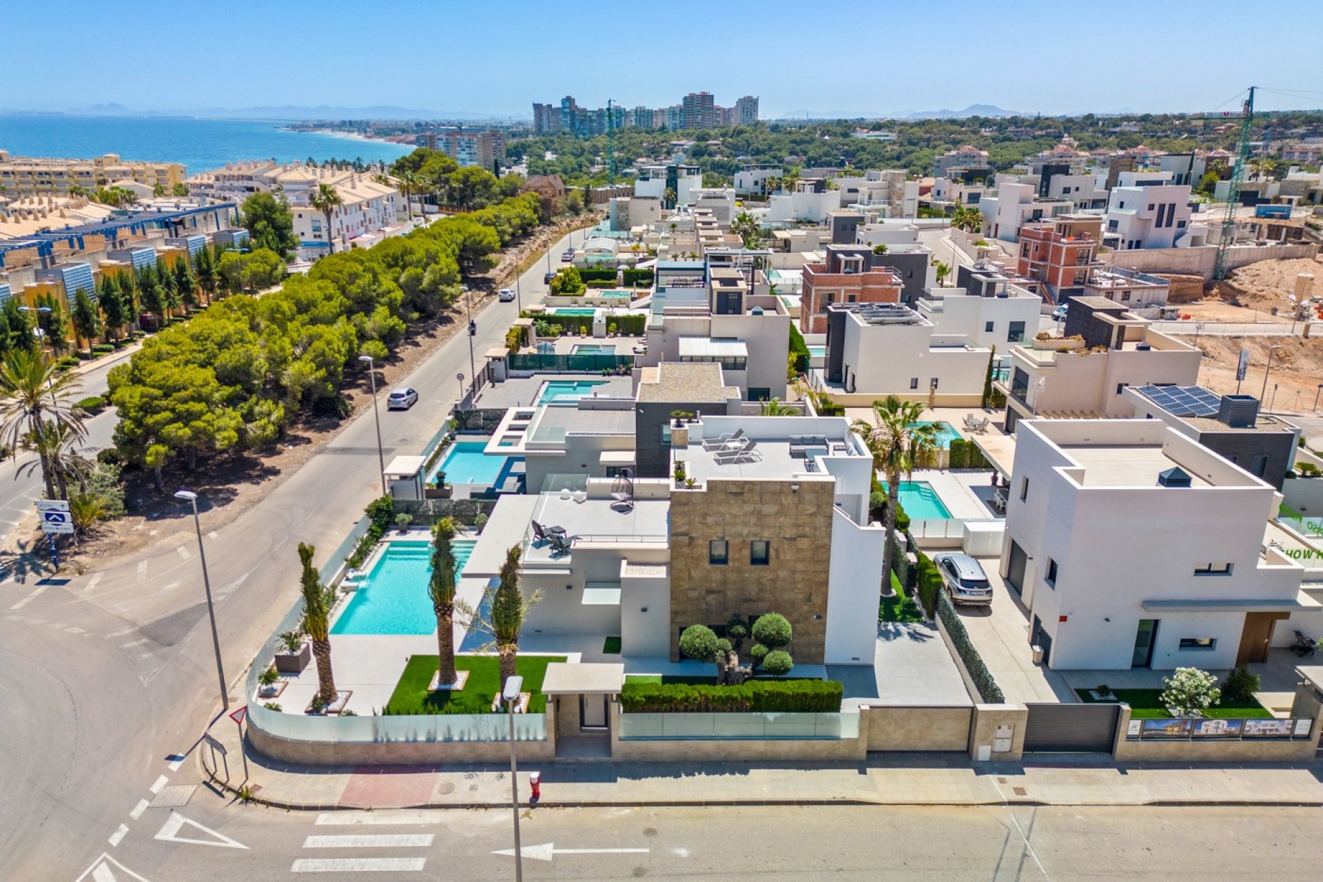 Resale - Villa - Orihuela Costa - Dehesa de Campoamor