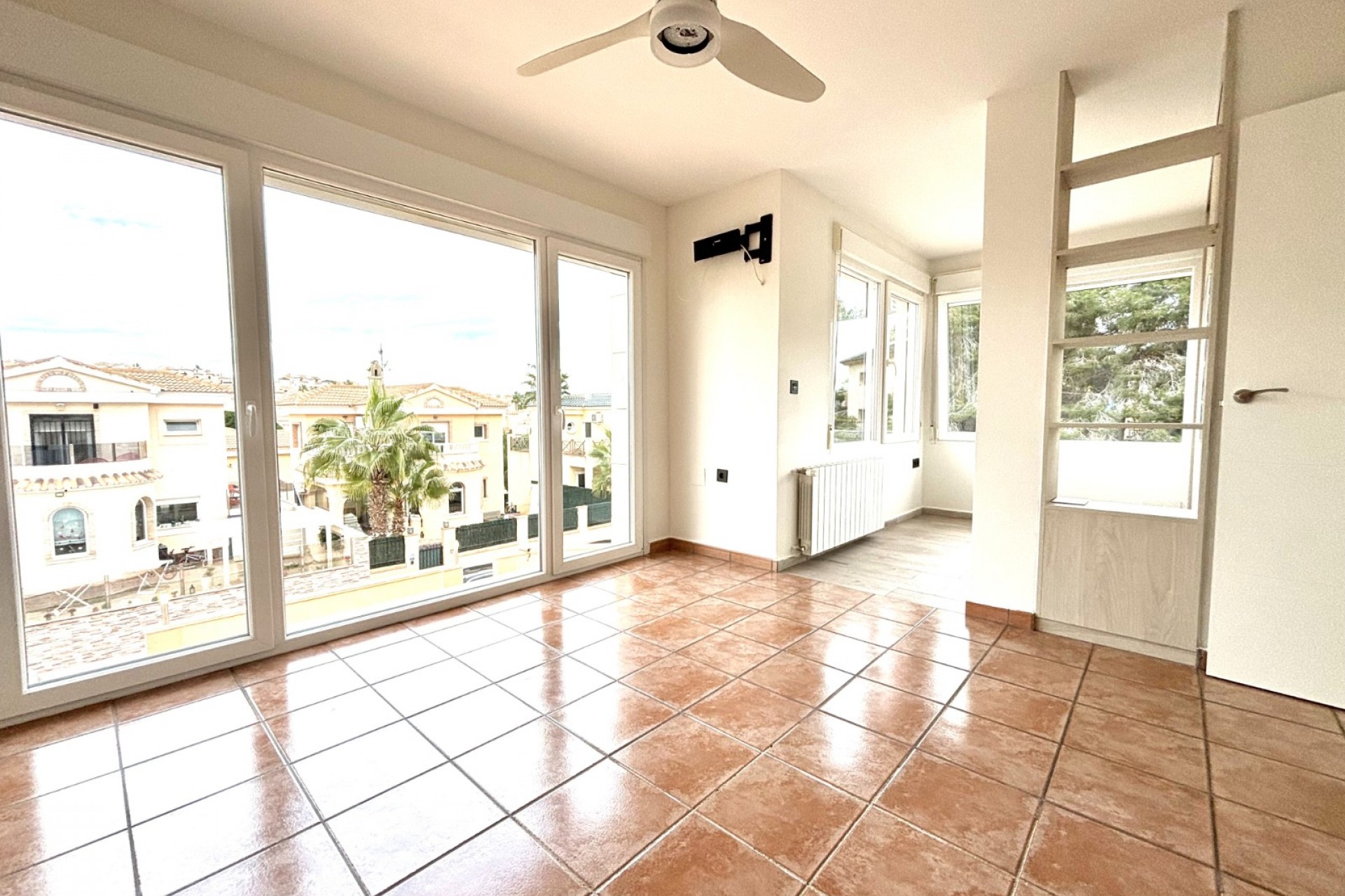 Wiederverkauf - Freistehendes Haus - Orihuela Costa - Villamartín