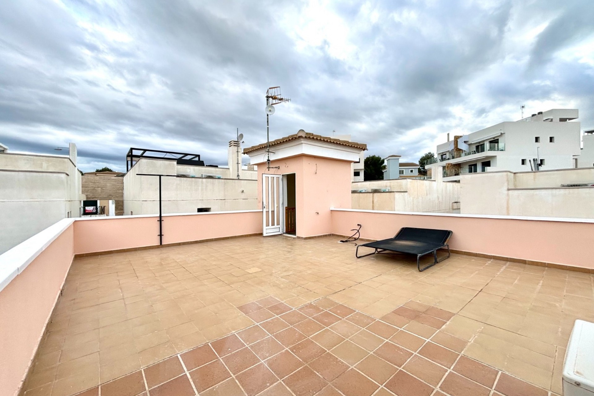 Wiederverkauf - Freistehendes Haus - Orihuela Costa - Villamartín