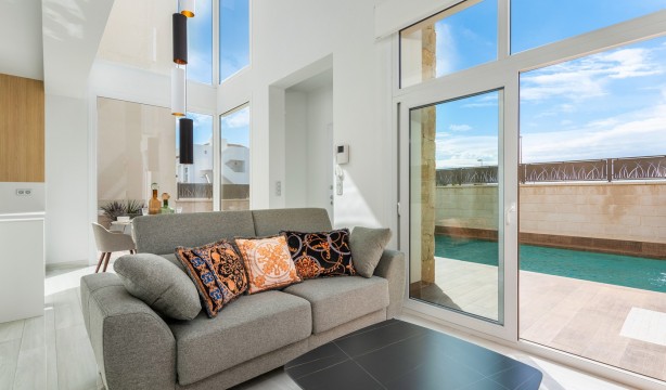 Obra nueva - Casa independiente - Rojales - Ciudad Quesada