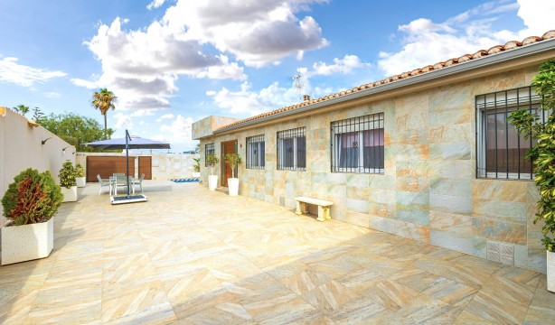 Wiederverkauf - Villa - Torrevieja - Aguas Nuevas