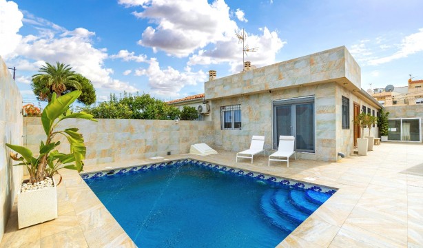 Wiederverkauf - Villa - Torrevieja - Aguas Nuevas