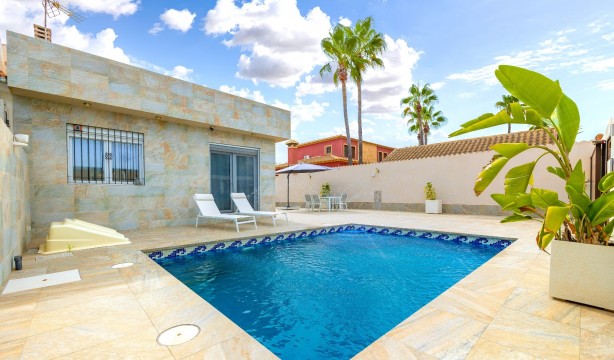 Wiederverkauf - Villa - Torrevieja - Aguas Nuevas