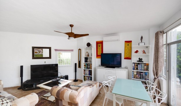 Reventa - Adosado - Torrevieja - Aguas Nuevas