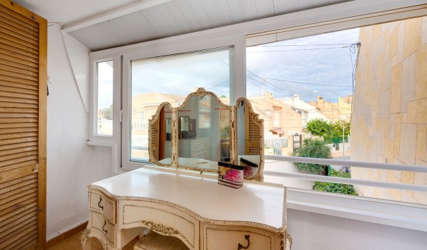 Reventa - Adosado - Torrevieja - Aguas Nuevas