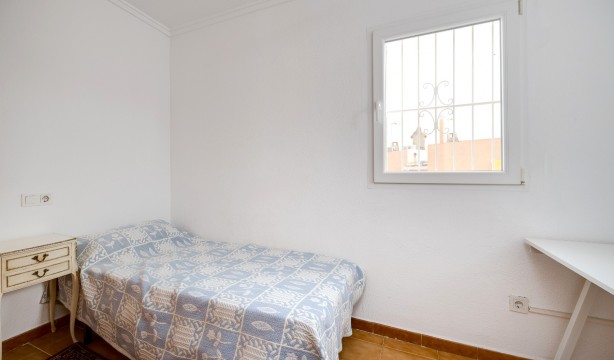 Reventa - Adosado - Torrevieja - Aguas Nuevas