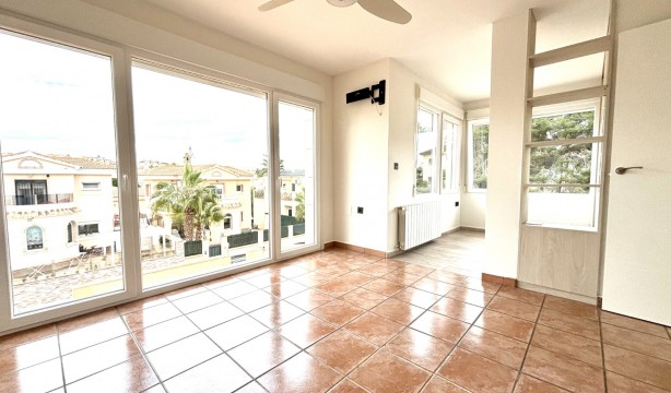 Resale - Detached house - Orihuela Costa - Villamartín