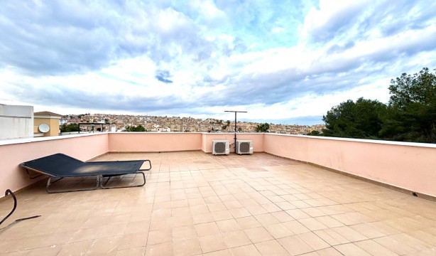 Resale - Detached house - Orihuela Costa - Villamartín