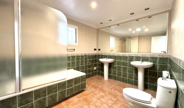 Resale - Detached house - Orihuela Costa - Villamartín