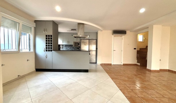 Resale - Detached house - Orihuela Costa - Villamartín