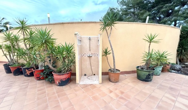 Resale - Detached house - Orihuela Costa - Villamartín