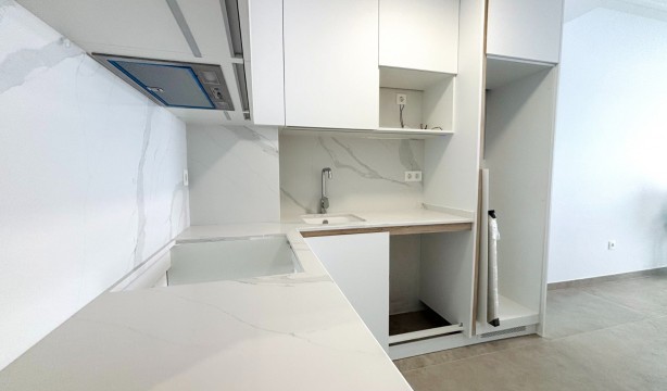 New Build - Apartment / flat - Torrevieja - Playa de los Locos