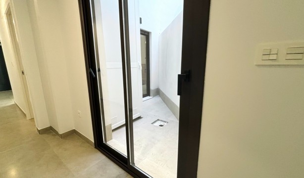 New Build - Apartment / flat - Torrevieja - Playa de los Locos