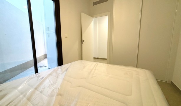 New Build - Apartment / flat - Torrevieja - Playa de los Locos