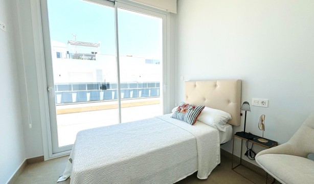 Neubau - Penthouse - Torrevieja - Playa de los Locos