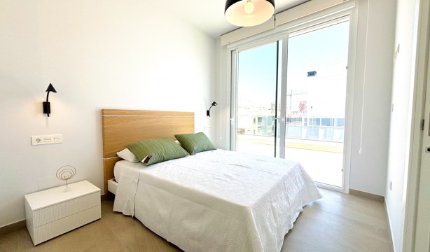 Neubau - Penthouse - Torrevieja - Playa de los Locos